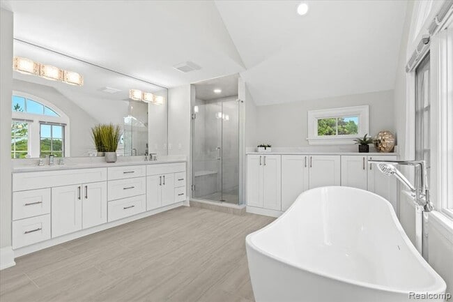 Building Photo - 1897 Norfolk St