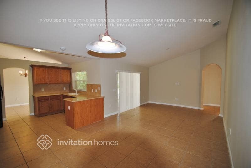 Building Photo - 427 Biscayne Ave NW