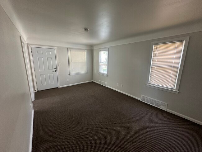 Building Photo - 22788 Rosalind Ave