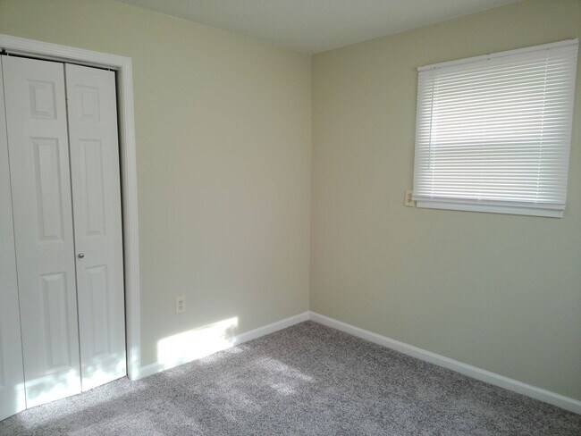 Building Photo - 1608 Boyd Ln