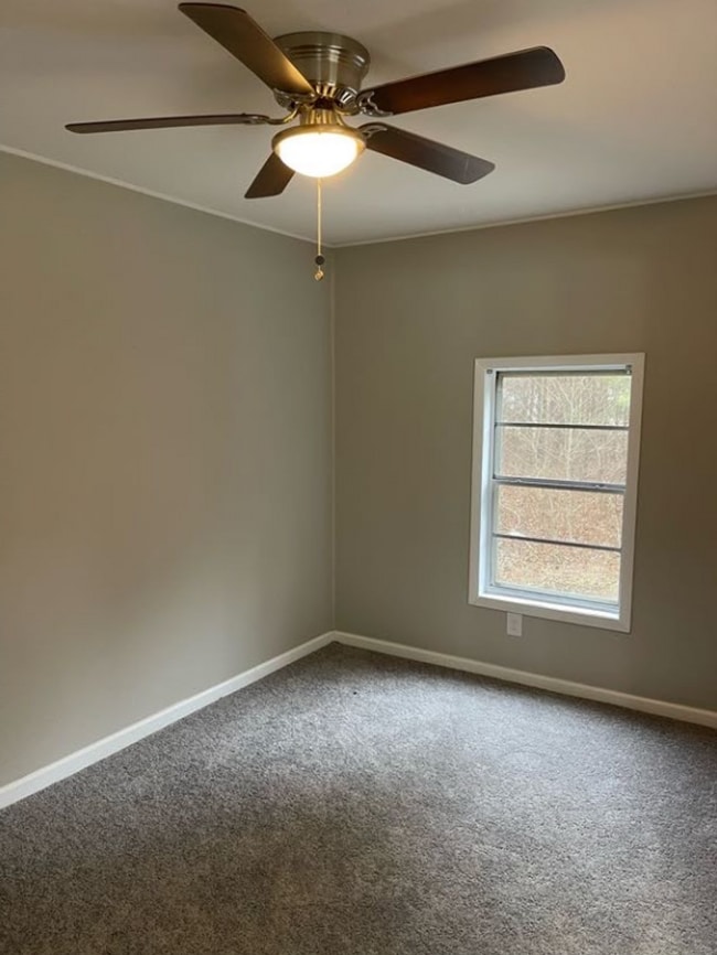 Building Photo - Beautiful 3 Bedroom 2 Bath Home! MOVE IN SPECIAL!