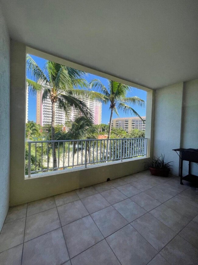 Building Photo - 717 Crandon Blvd