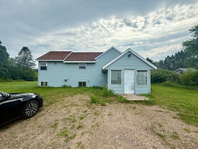 Building Photo - 3 Bed 2 Bath Single Family Home in Elcho