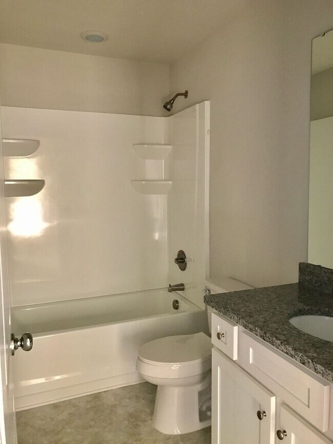 Building Photo - Come view these Luxurious 4 bedroom 2.5 bath w/2 Car Garage 2 Story homes. Located in Salisbury