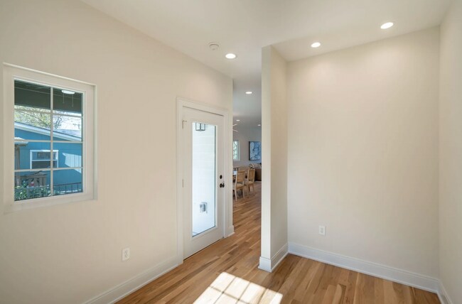 Building Photo - 2805 Torbett St