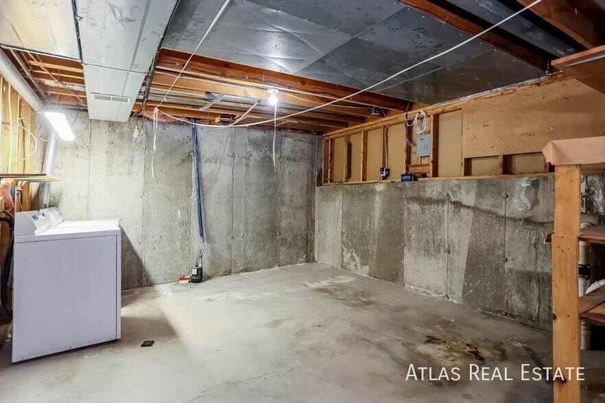 Building Photo - 2760 S Sedalia St