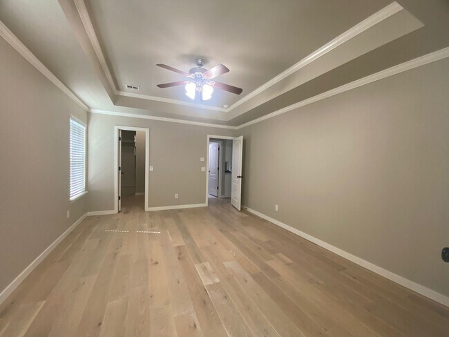 Building Photo - Jenks Schools! Prepare to fall in love wit...