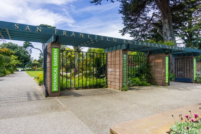 GGP: 5-15 min walk - 1201 Willard St