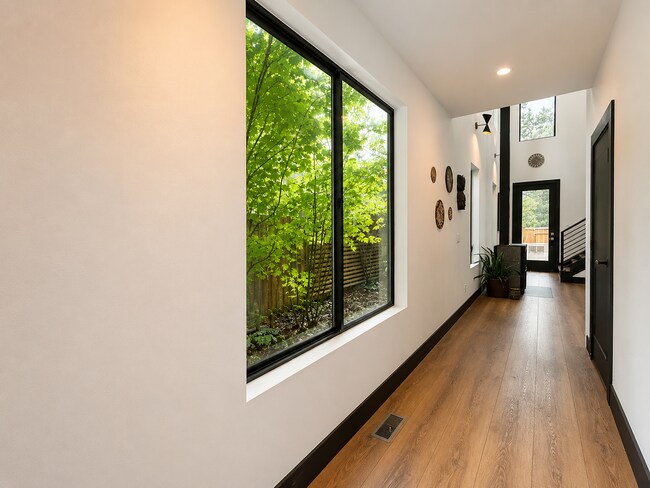 Building Photo - LUXURY CUSTOM HOME IN RIVER WEST!! DON'T MISS THIS ONE!