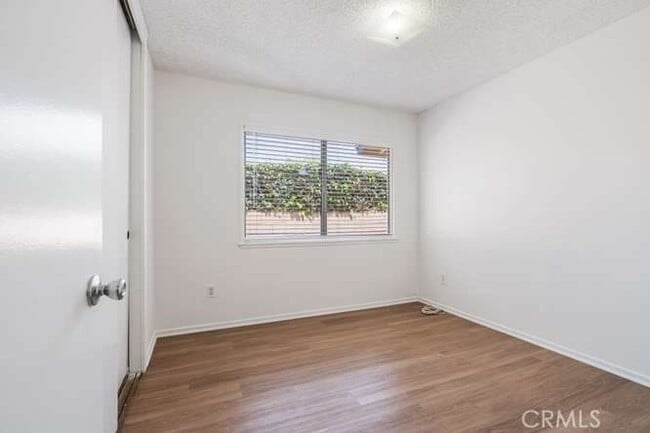 Building Photo - 6575 Cleomoore Ave