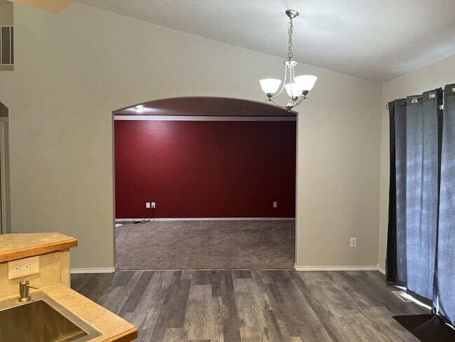 Building Photo - 16935 N Denemere Loop
