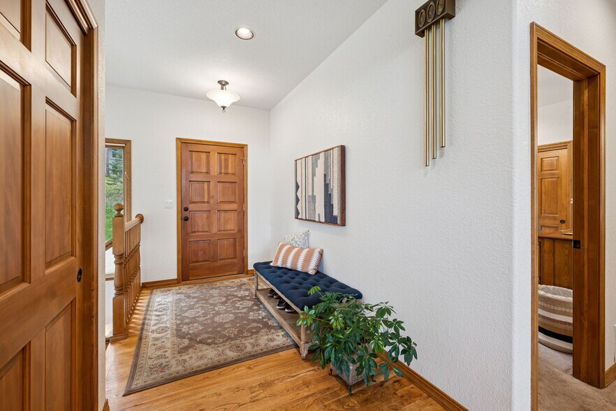 Building Photo - 235 Winding Meadow Way