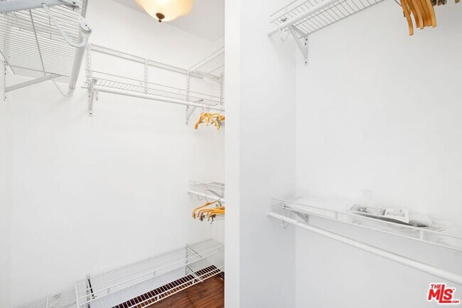 Building Photo - 17434 Emelita St