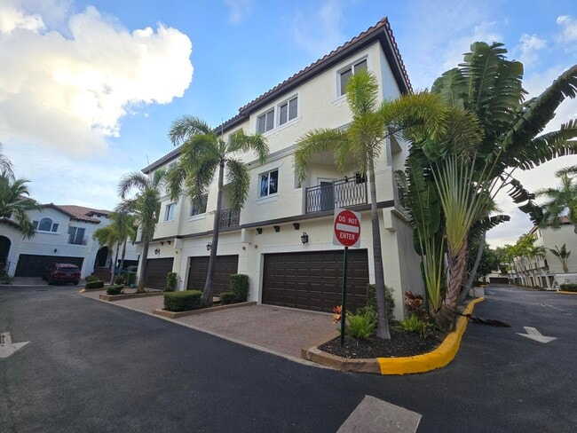 Building Photo - 1602 Coastal Bay Blvd