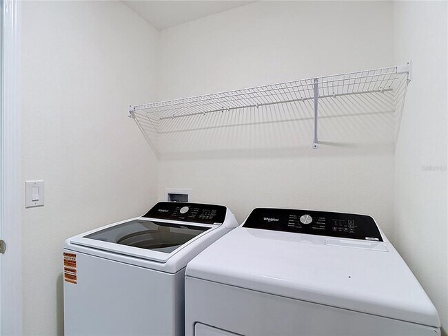 Building Photo - 31115 Silver Stage Dr