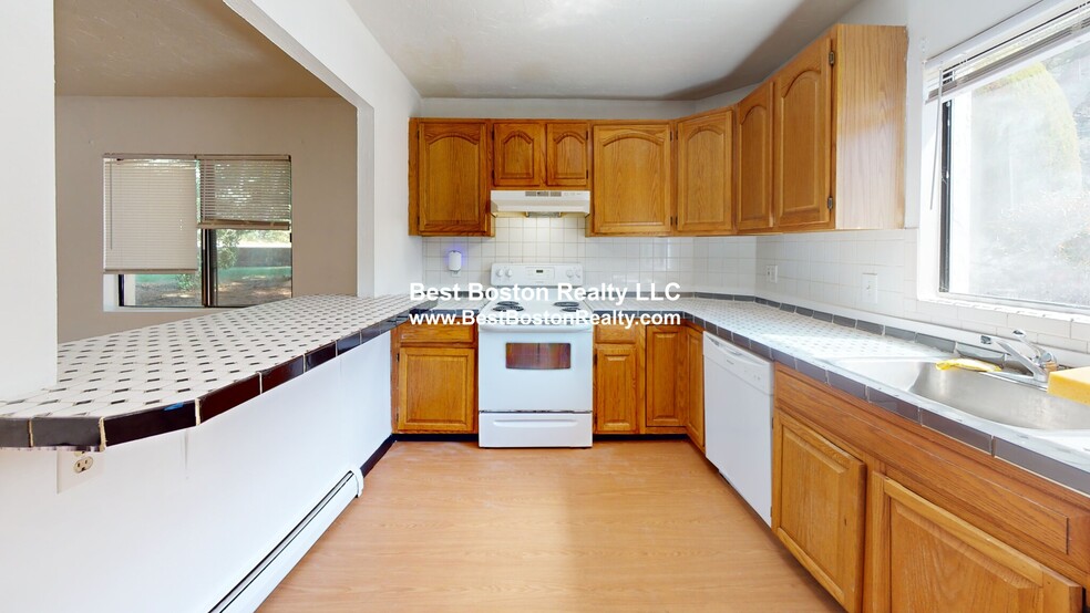 Building Photo - 100 Fellsview Terrace