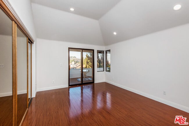 Building Photo - 7940 Vulcan Dr