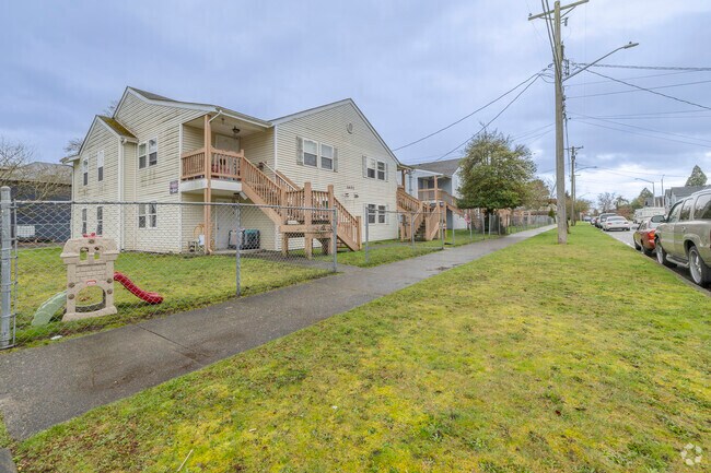 Building Photo - Commonwealth Apartments