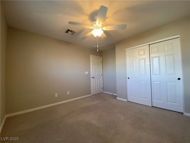 Building Photo - 10817 Wrigley Field Ave