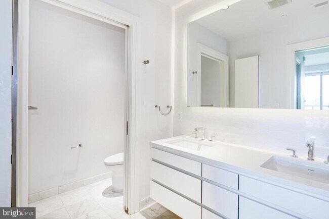 Building Photo - 2501 M St NW