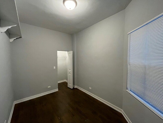 Building Photo - 2750 W Cermak Rd