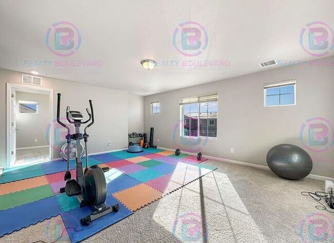 Building Photo - Modern 3-Story Home with Breathtaking Moun...