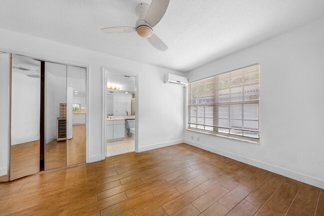 Building Photo - 4106 Carriage Dr