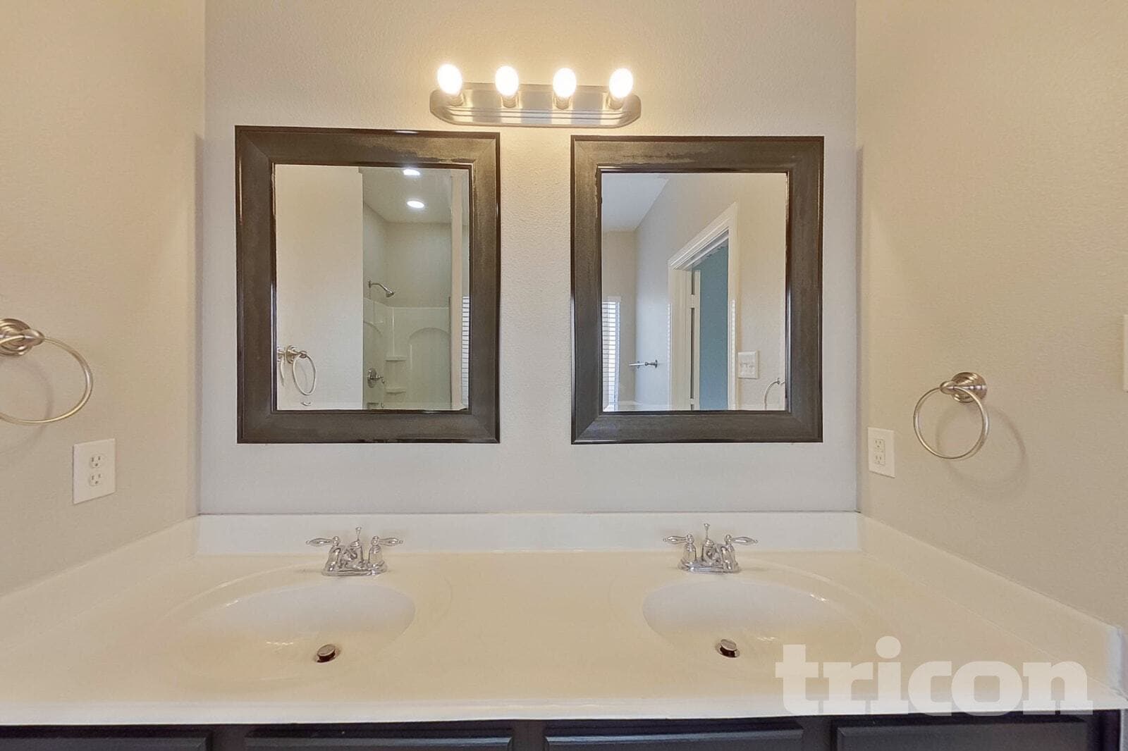 Building Photo - 1716 Anchorage Dr