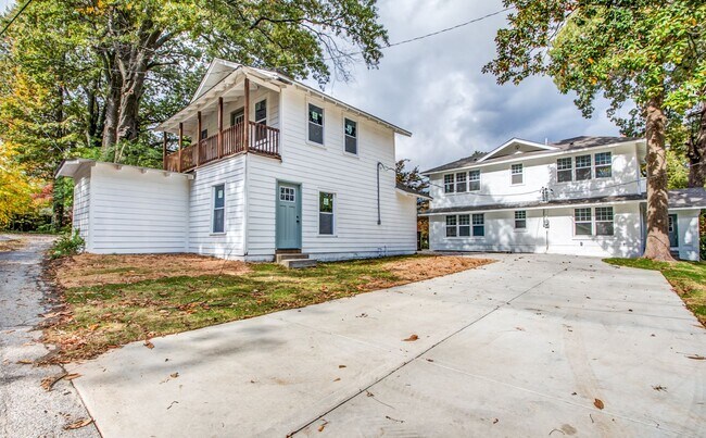 Building Photo - Elegant Midtown Memphis Single-Family Home...