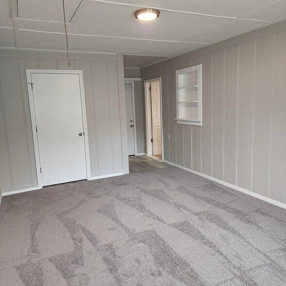 Building Photo - 211 Kirkland Pl