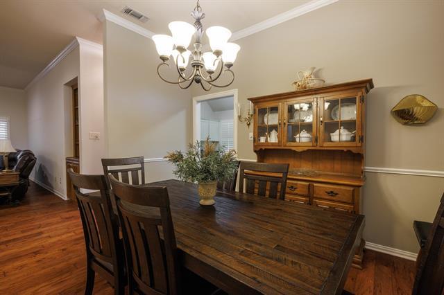 Building Photo - 3726 Pensacola Dr