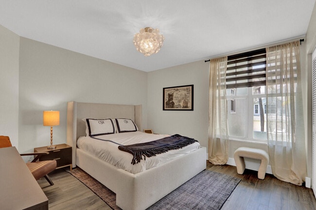 Building Photo - 1506 Mizzenmast Way