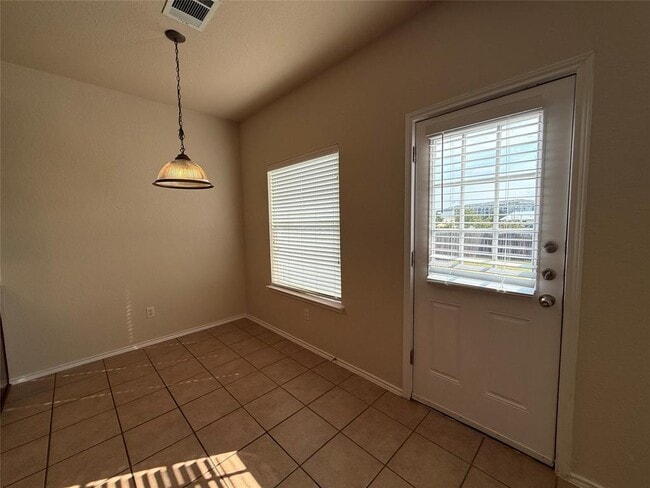 Building Photo - 1529 Tonia Loop