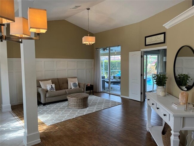 Building Photo - 5828 Sandy Pointe Dr