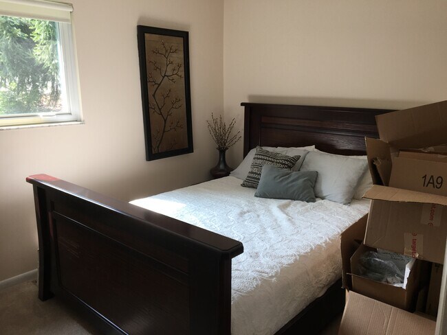 Bedroom #1 - 116 Oakview Dr