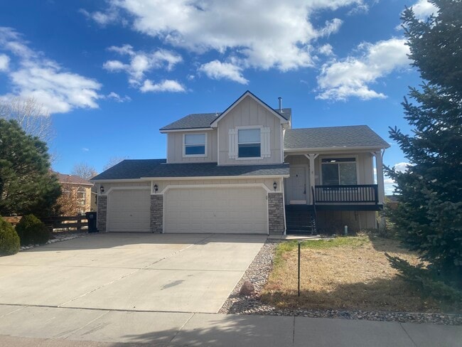 Building Photo - 10387 Ross Lake Dr