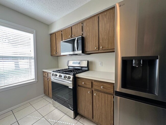 Building Photo - 5110 Powder River Rd