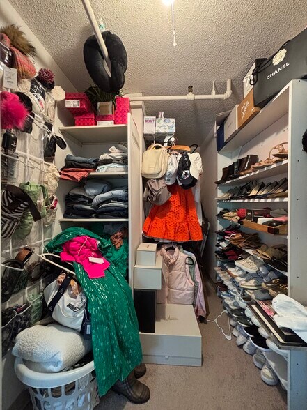 Walk-in-Closet - 42 8th St