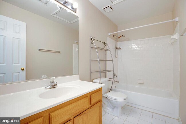 Building Photo - 6113 George Baylor Dr