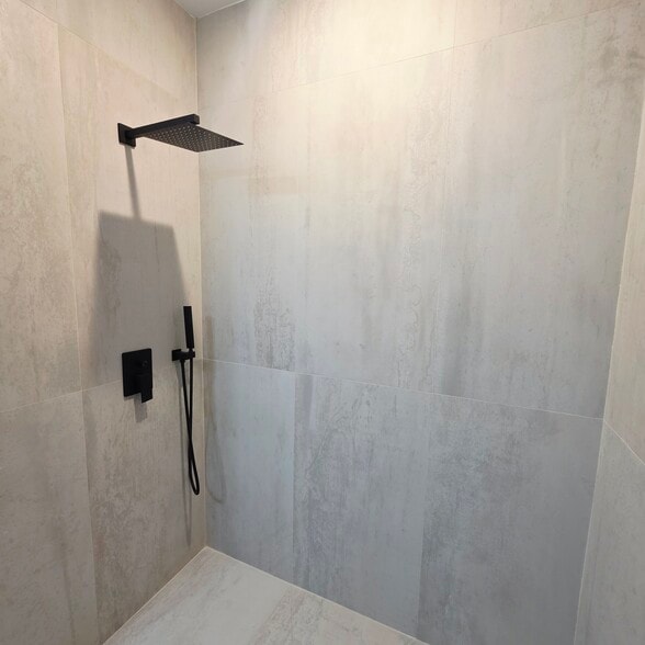 Building Photo - 714 Chestnut St