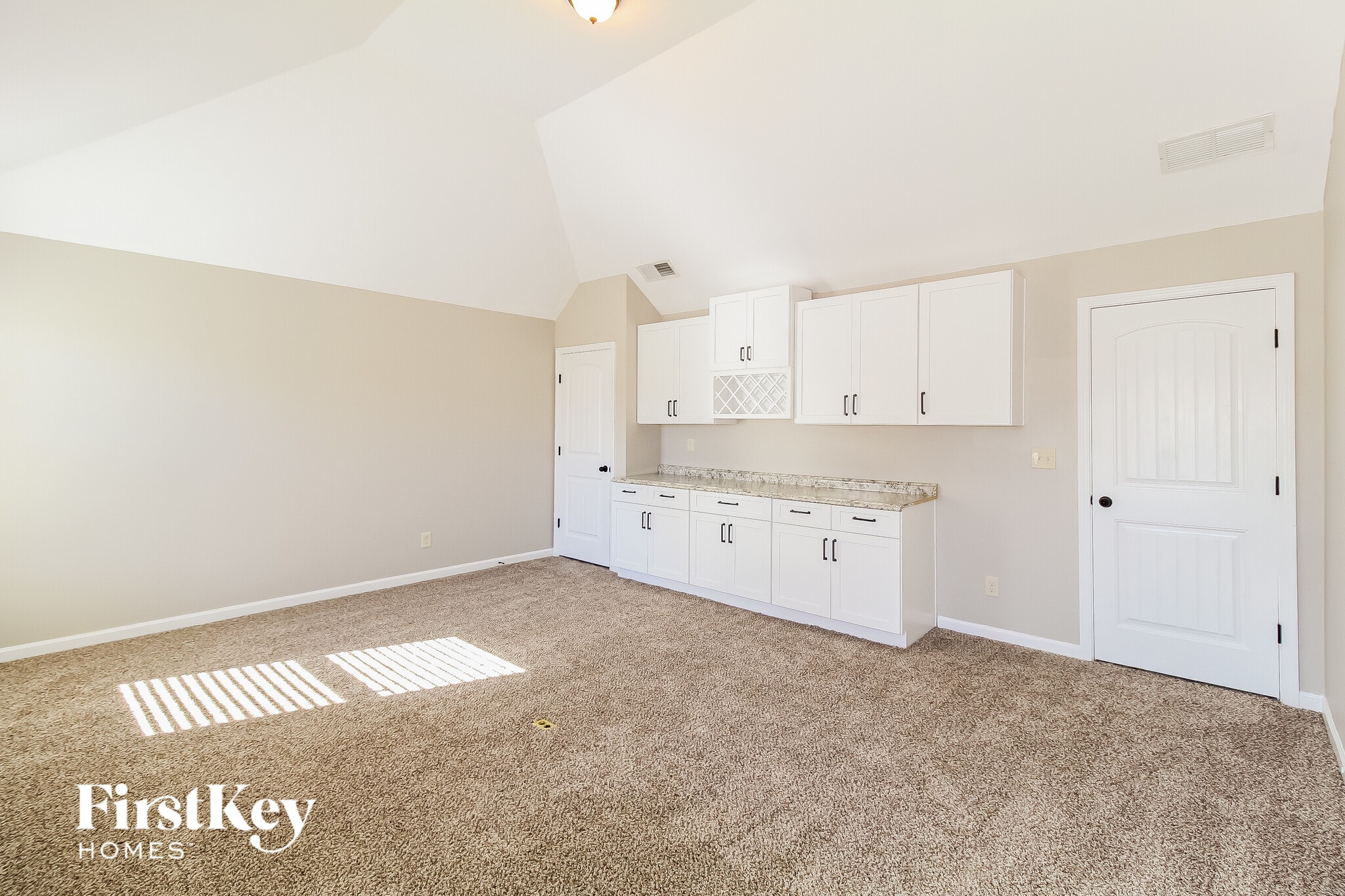 Building Photo - 102 Birchwood Ct