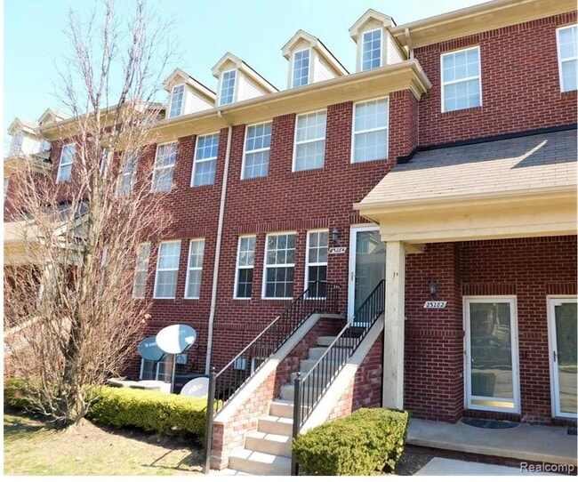 Building Photo - 23325 Cornerstone Village Dr