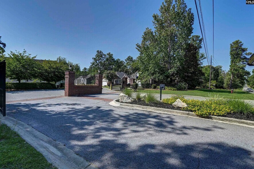 Building Photo - 401 Bosque Cir
