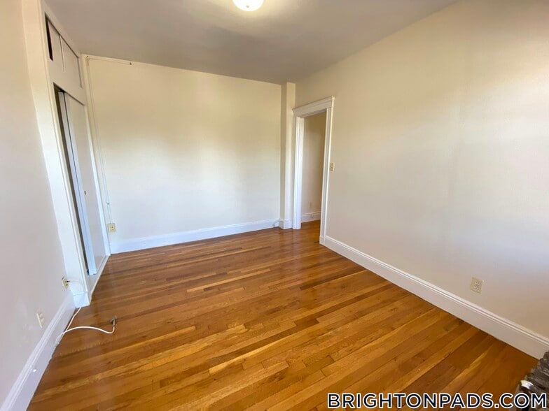 Building Photo - 127 Washington St