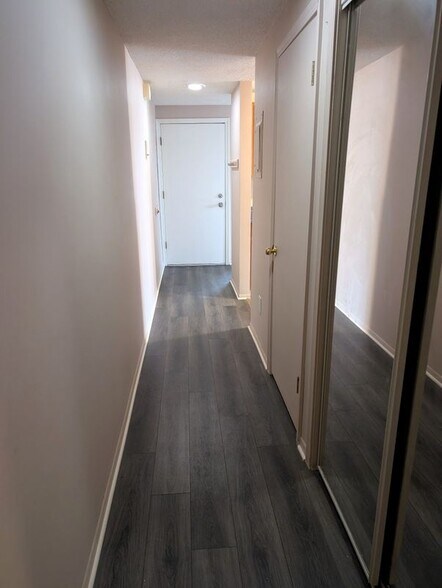 Building Photo - 6301 Robinson Rd