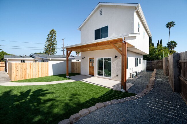 Building Photo - 4626 Derrick Dr
