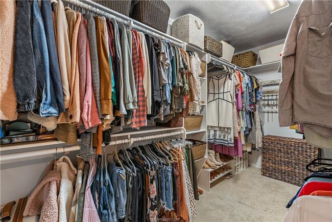 Building Photo - Beautiful 3 Bed, 2 Bath in Castlegate