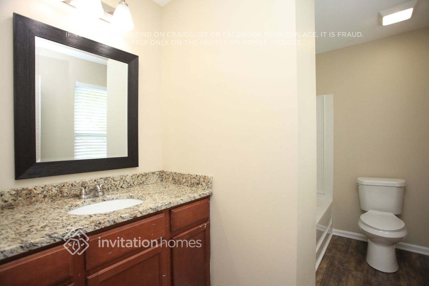 Building Photo - 4190 Broadstairs Dr SW