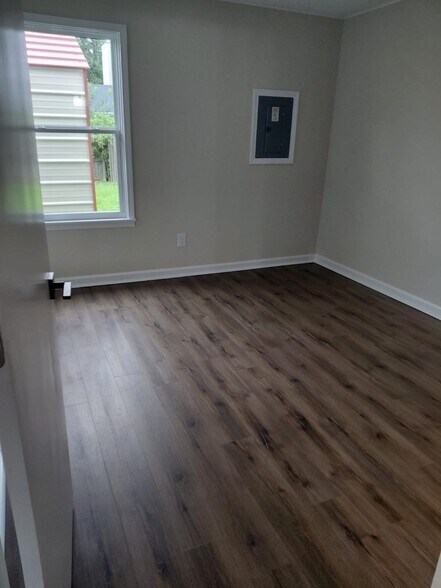 Building Photo - 5928 Crossfield Dr