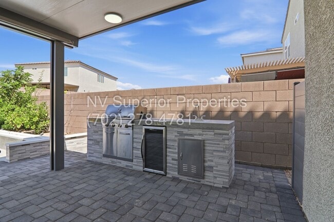 Building Photo - NW!! Pool!!! 5 Bedrooms!!! Bedroom & Bath Downstairs!!! Gated!!!! Covered Patio!!!